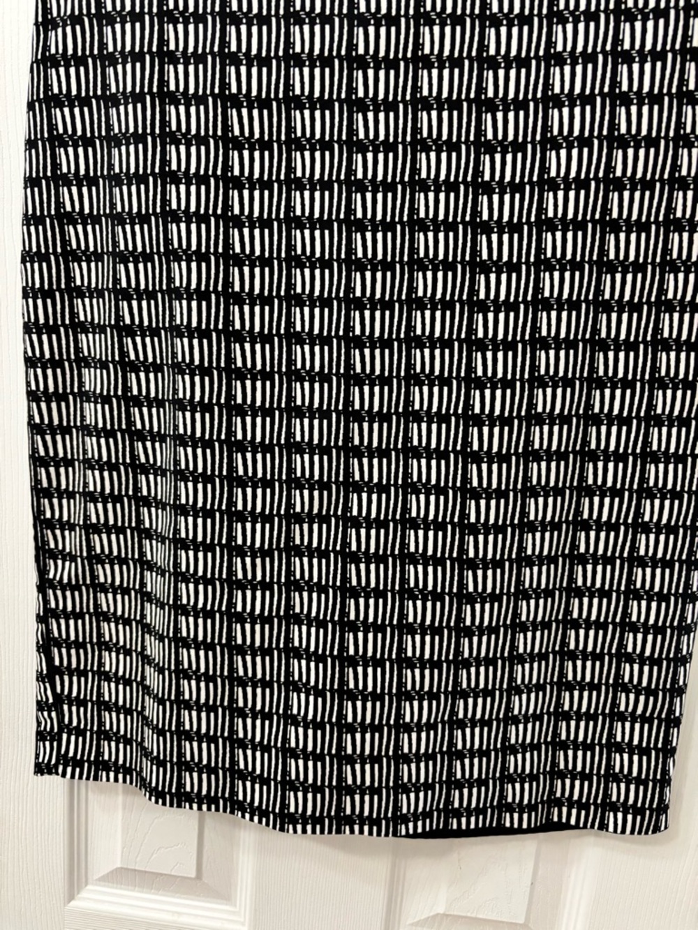 Adrianna Papell Black and White Grid-Print Career Pencil Skirt Women’s Size 4 - Picture 4 of 11